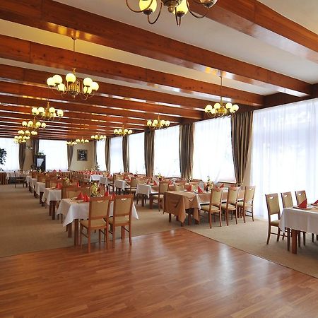 Hotel Manes Svratka 外观 照片