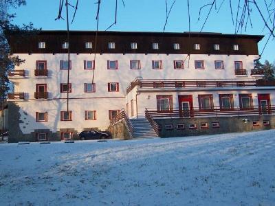 Hotel Manes Svratka 外观 照片